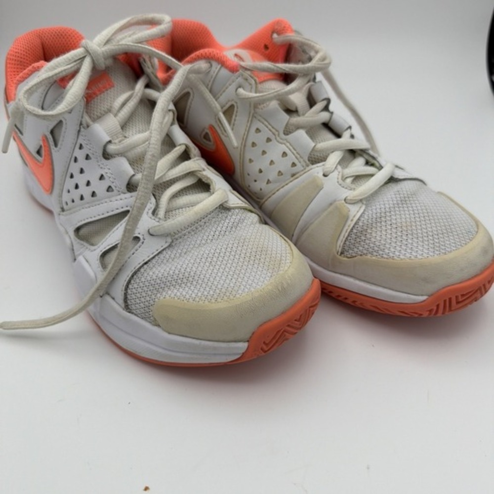 Nike Vapor Advantage Tennis Shoes‎ Women's 6.5 White Orange Court.     1677